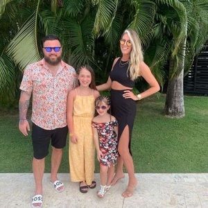 Meet your Posher, Carl